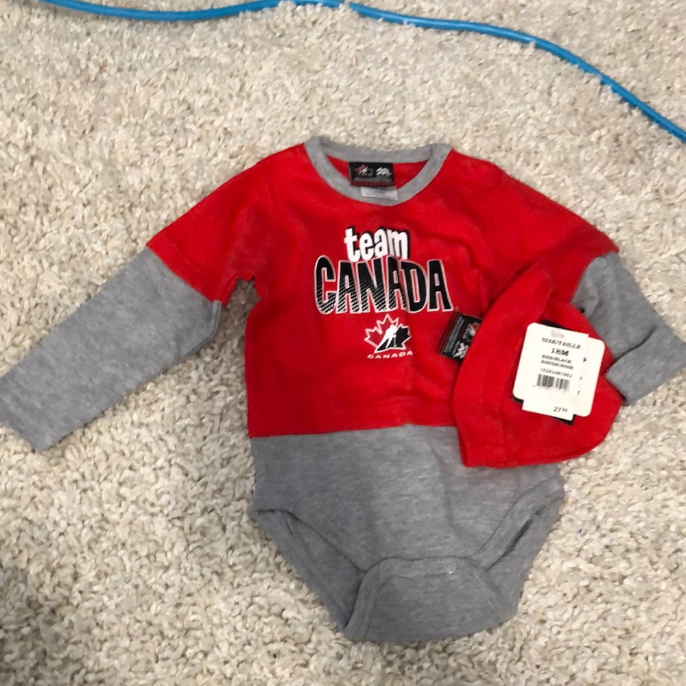NWT 18 Month Canada Body Suit